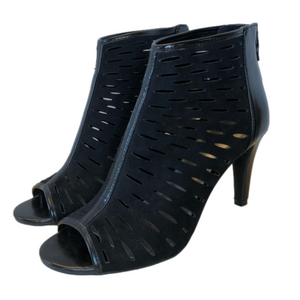 a.n.a. A New Approach Heels/Booties/Size 8M